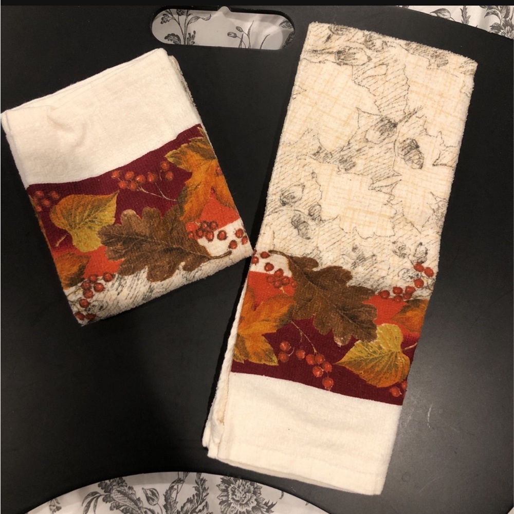 Banner Leaves - Walmart holiday kitchen towel set
